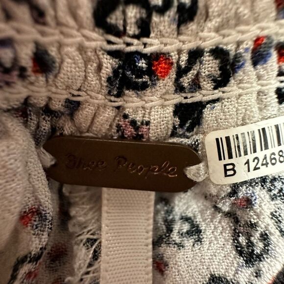 Free People Women's Size S Mini Skirt Skort Micro Floral Smocked Waist White - Picture 6 of 10